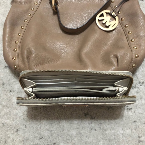 Wallet - Picture 4 of 8